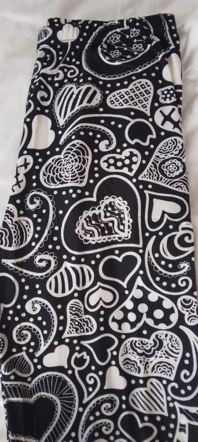 Love Lingo Endless Hearts Leggings.